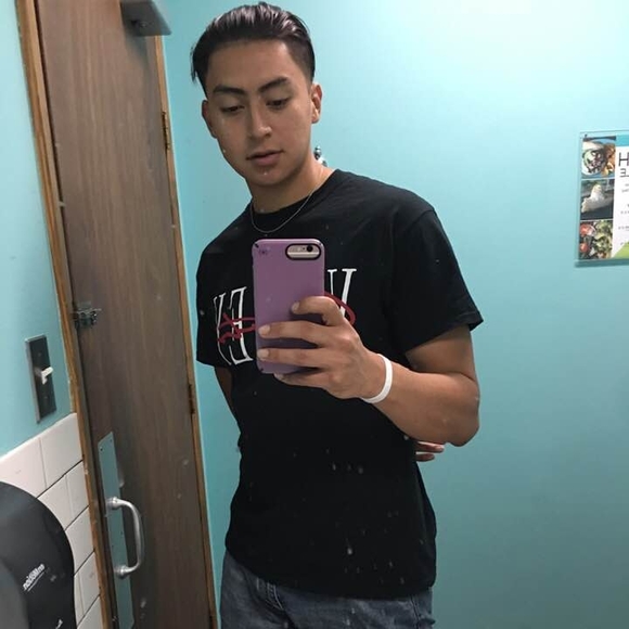 Meet your Posher, Gabriel - Picture 1 of 1